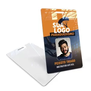 Crachá Personalizado vertical 75g – 4×0